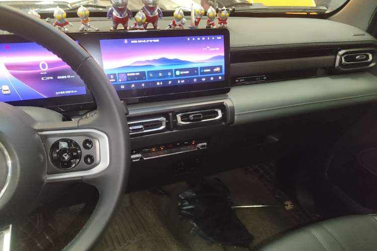 Used Baojun Spark 2023 Flagship Edition Audio And AC Panel