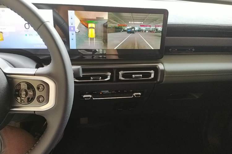 Used Baojun Spark 2023 Intelligent Premium Edition Audio And AC Panel
