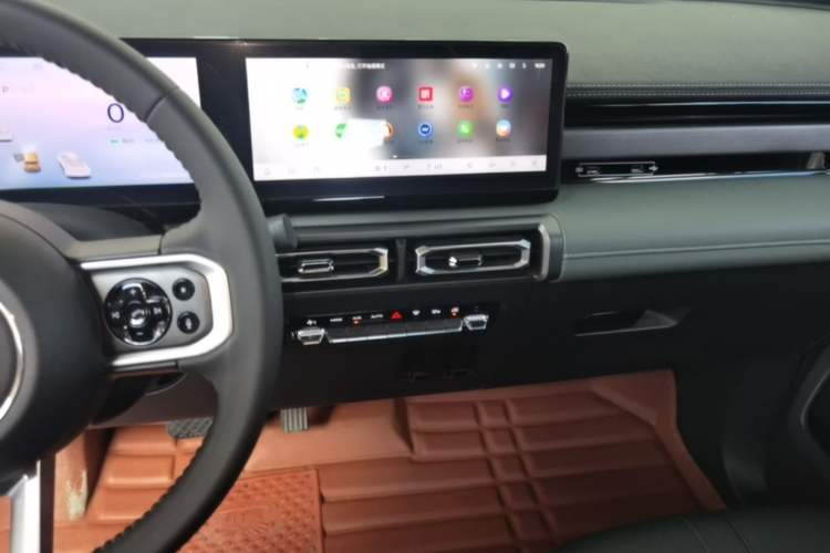 Used Baojun Spark 2023 Intelligent Premium Edition Audio And AC Panel