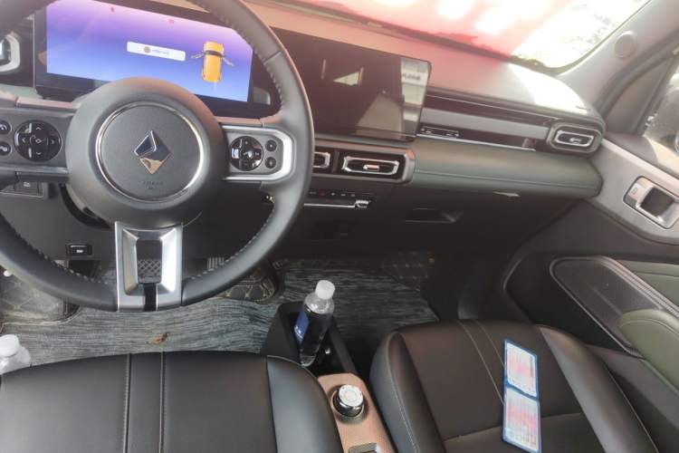 Used Baojun Spark 2023 Intelligent Premium Edition Center Console