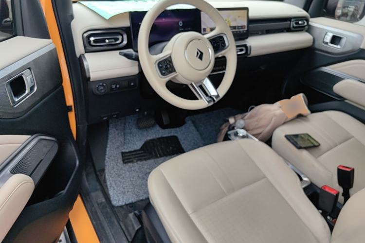 Used Baojun Spark 2023 Intelligent Premium Edition Center Console