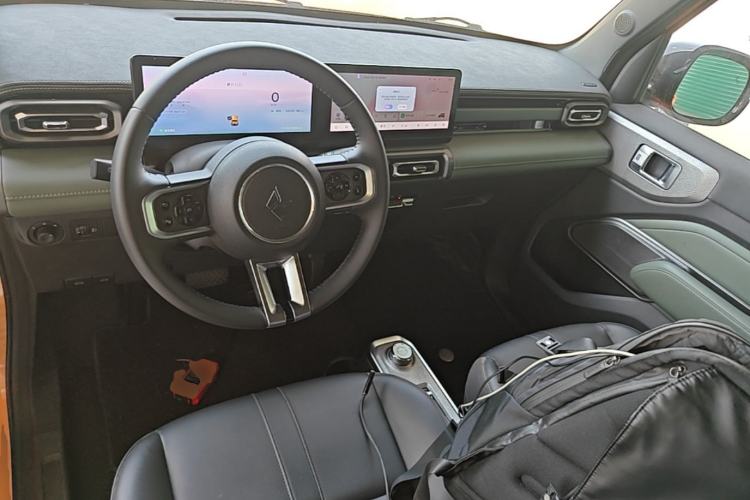 Used Baojun Spark 2023 Intelligent Premium Edition Center Console