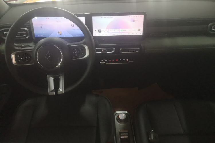 Used Baojun Spark 2023 Flagship Edition Center Console