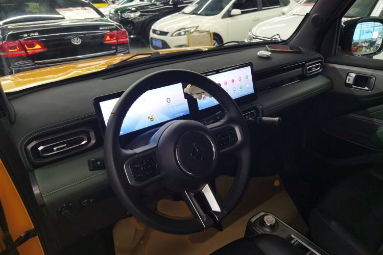 Used Baojun Spark 2023 Flagship Edition Center Console