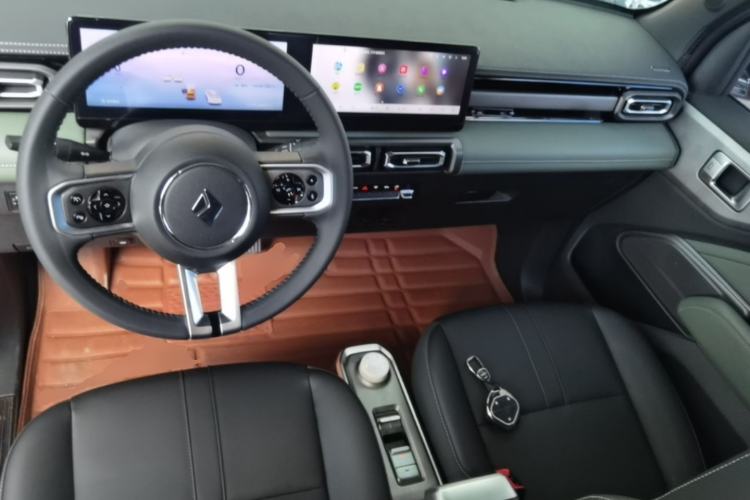 Used Baojun Spark 2023 Intelligent Premium Edition Center Console
