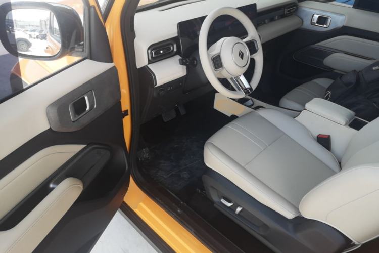 Used Baojun Spark 2023 Intelligent Premium Edition Driver Seat