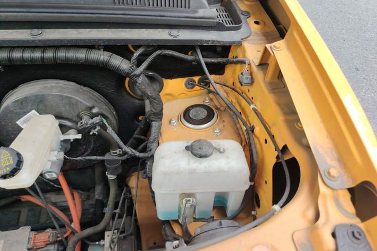 Used Baojun Spark 2023 Flagship Edition Engine Bay Left
