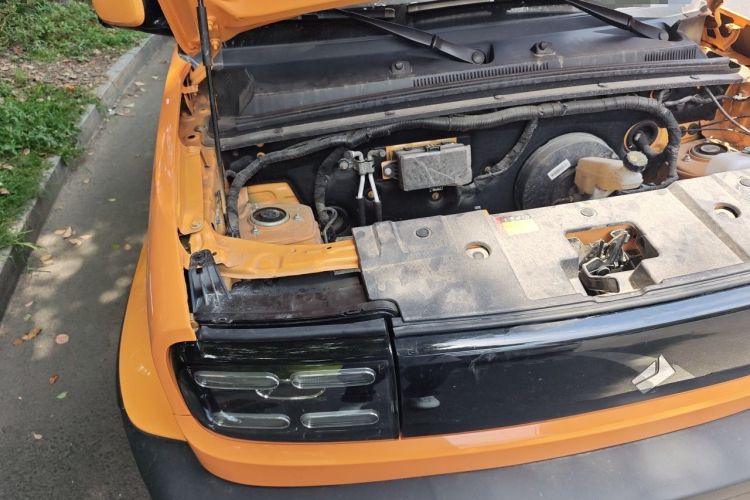 Used Baojun Spark 2023 Flagship Edition Engine Bay Right