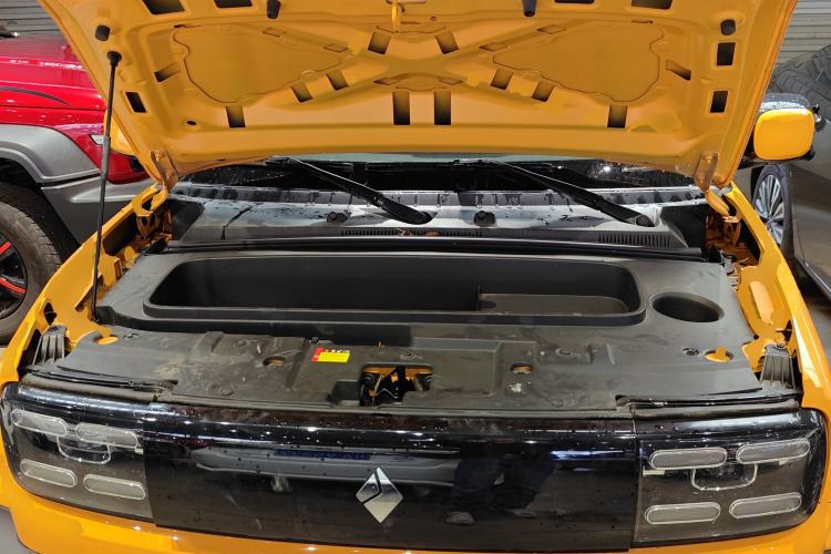 Used Baojun Spark 2023 Flagship Edition Engine Bay