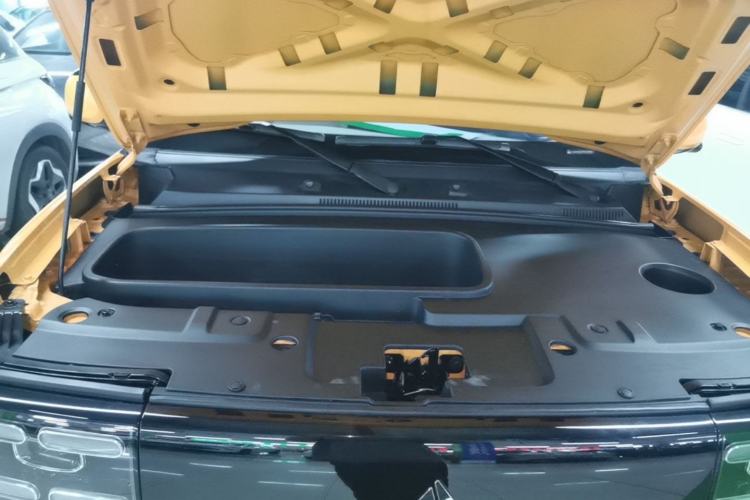 Used Baojun Spark 2023 Intelligent Premium Edition Engine Bay