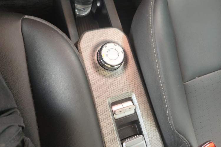 Used Baojun Spark 2023 Intelligent Premium Edition Gear Lever