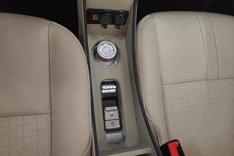 Used Baojun Spark 2023 Intelligent Premium Edition Gear Lever