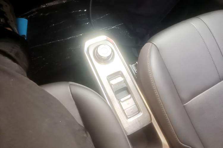 Used Baojun Spark 2023 Intelligent Premium Edition Gear Lever
