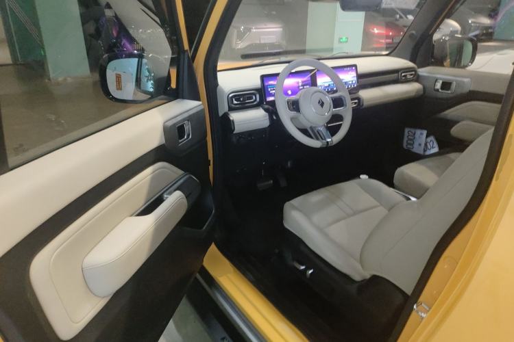 Used Baojun Spark 2023 Intelligent Premium Edition Interior 3