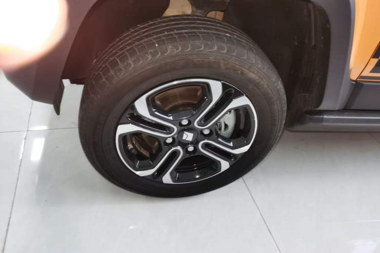 Used Baojun Spark 2023 Flagship Edition Left Front Wheel Hub
