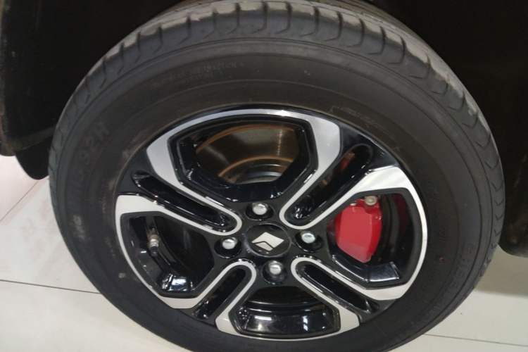 Used Baojun Spark 2023 Intelligent Premium Edition Left Front Wheel Hub