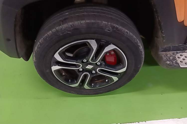 Used Baojun Spark 2023 Intelligent Premium Edition Left Front Wheel Hub