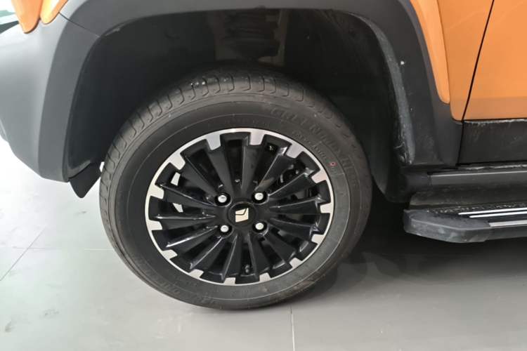 Used Baojun Spark 2023 Flagship Edition Left Front Wheel Hub