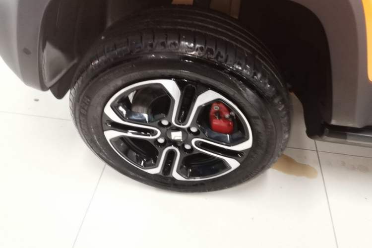 Used Baojun Spark 2023 Intelligent Premium Edition Left Front Wheel Hub
