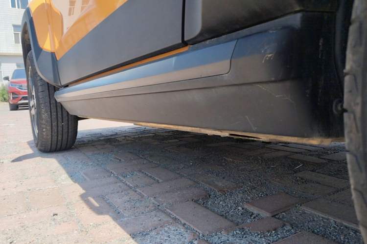 Used Baojun Spark 2023 Flagship Edition Left Side Sill