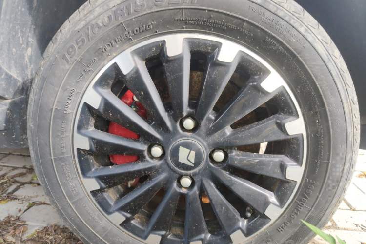Used Baojun Spark 2023 Intelligent Premium Edition Right Front Wheel Hub