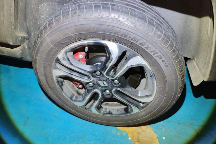 Used Baojun Spark 2023 Intelligent Premium Edition Right Front Wheel Hub
