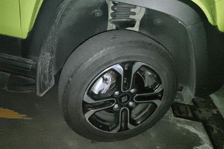 Used Baojun Spark 2023 Flagship Edition Right Front Wheel Hub
