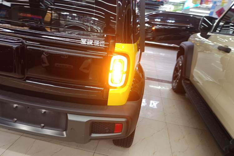 Used Baojun Spark 2023 Intelligent Premium Edition Right Rear Taillight