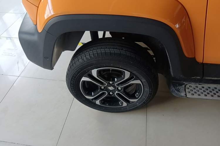 Used Baojun Spark 2023 Intelligent Premium Edition Right Rear Wheel Hub