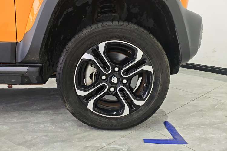 Used Baojun Spark 2023 Flagship Edition Right Rear Wheel Hub