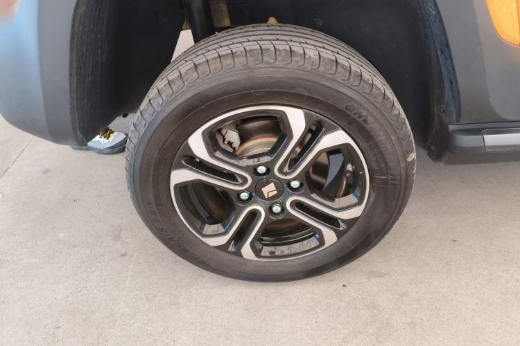 Used Baojun Spark 2023 Flagship Edition Right Rear Wheel Hub