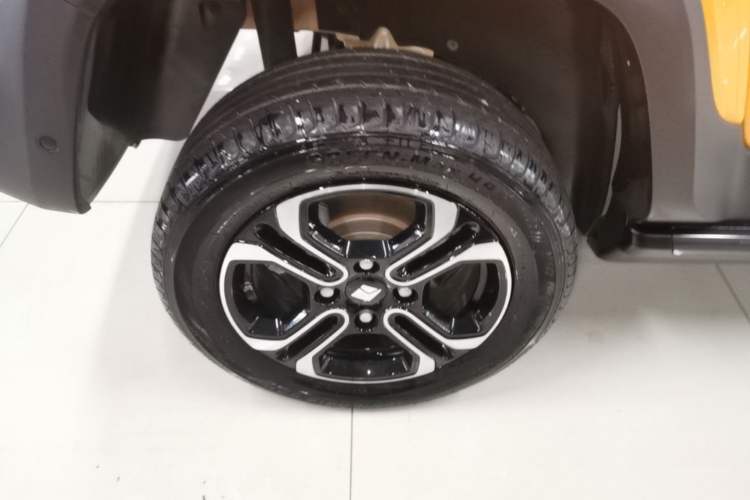 Used Baojun Spark 2023 Intelligent Premium Edition Right Rear Wheel Hub