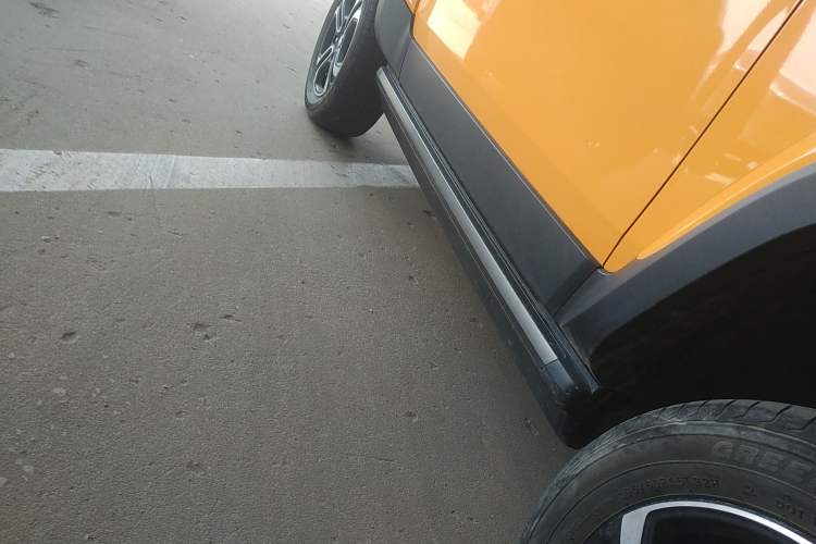 Used Baojun Spark 2023 Flagship Edition Right Side Sill
