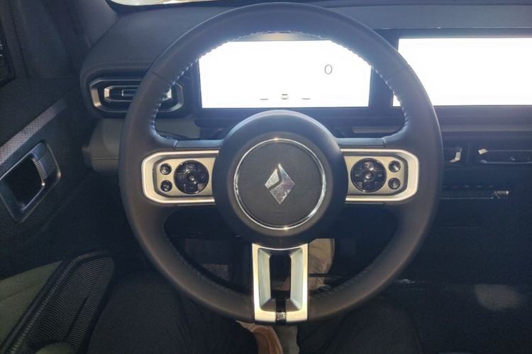 Used Baojun Spark 2023 Intelligent Premium Edition Steering Wheel