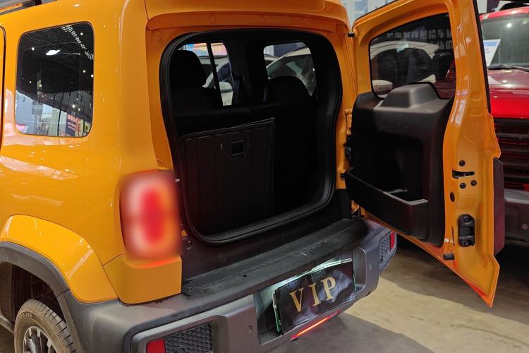 Used Baojun Spark 2023 Flagship Edition Trunk