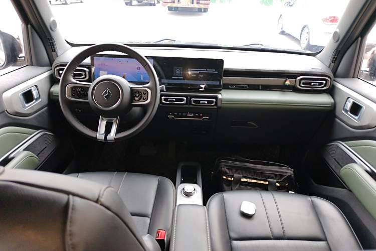 Used Baojun Spark 2024 Flagship Edition Center Console