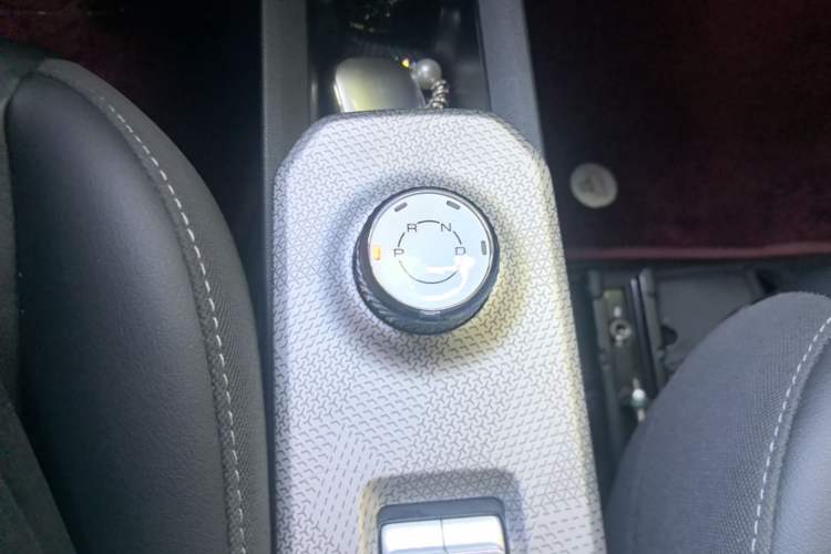 Used Baojun Spark 2024 Intelligent Premium Edition Gear Lever