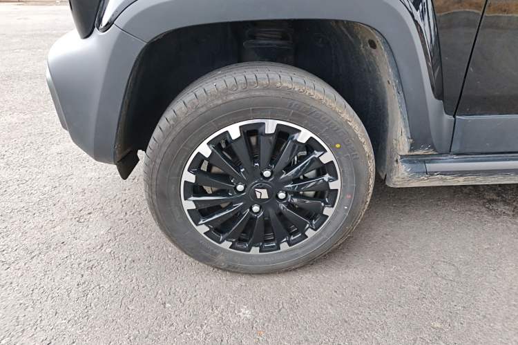 Used Baojun Spark 2024 Flagship Edition Left Front Wheel Hub