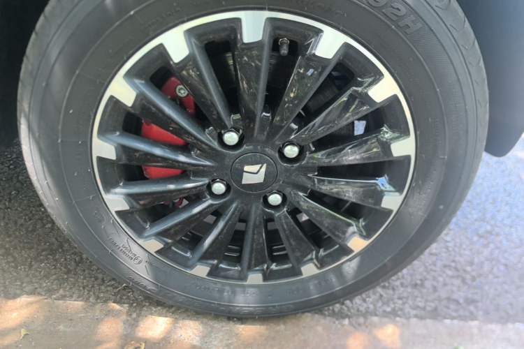 Used Baojun Spark 2024 Intelligent Premium Edition Right Front Wheel Hub