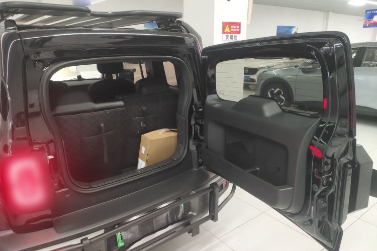 Used Baojun Spark 2024 Flagship Edition Trunk