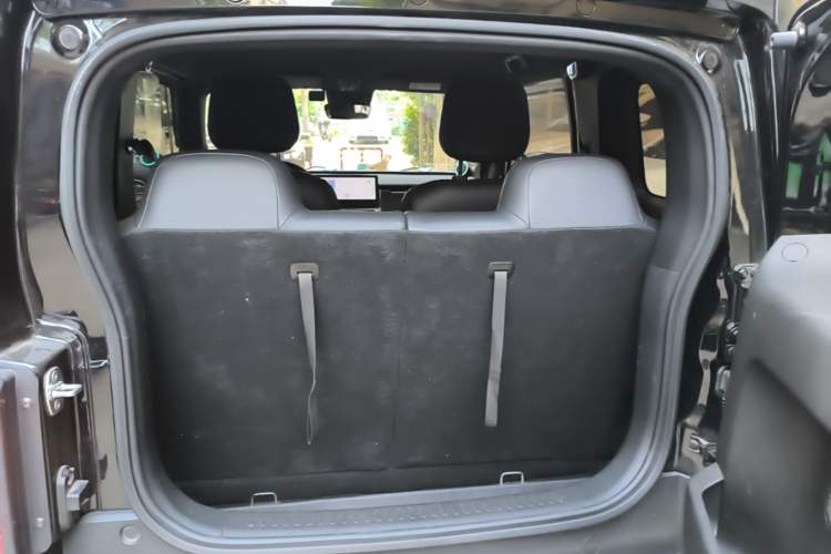 Used Baojun Spark 2024 Flagship Edition Trunk