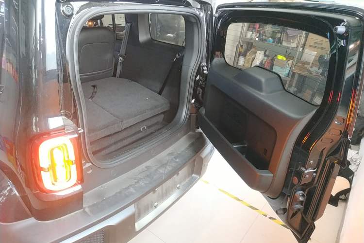 Used Baojun Spark 2024 Intelligent Premium Edition Trunk