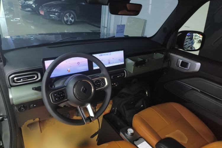 Used Baojun Spark 2024 Intelligent Premium Edition Center Console