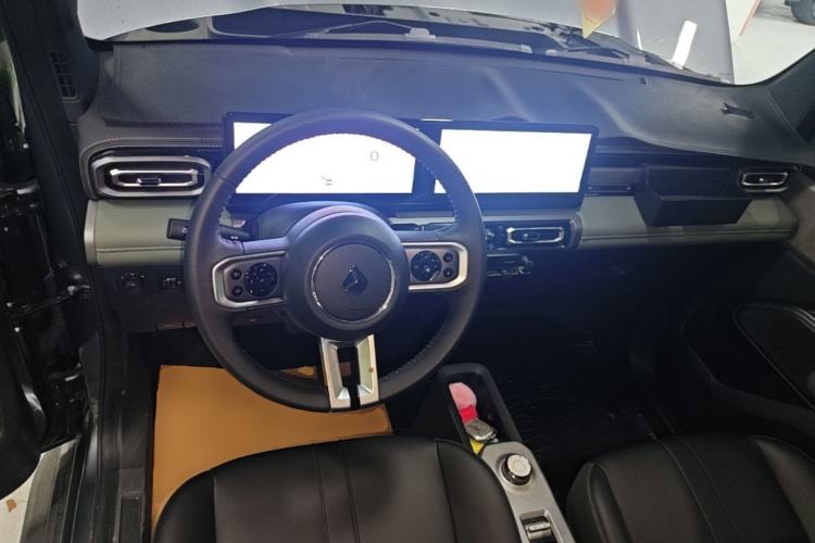 Used Baojun Spark 2024 Flagship Edition Center Console