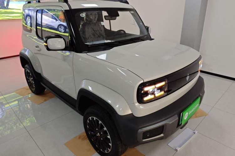 Used Baojun Spark 2024 Flagship Edition Front Right 45 Deg