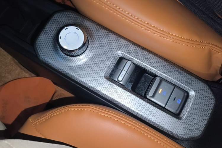 Used Baojun Spark 2024 Intelligent Premium Edition Gear Lever