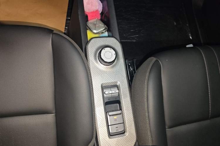 Used Baojun Spark 2024 Flagship Edition Gear Lever