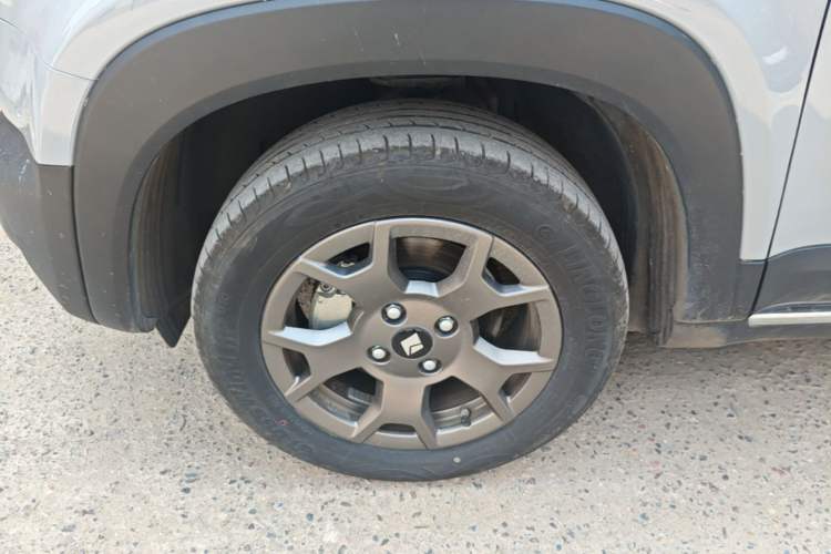 Used Baojun Spark 2024 Flagship Edition Left Front Wheel Hub