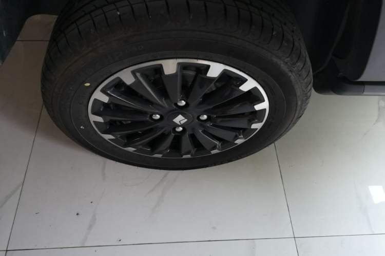 Used Baojun Spark 2024 Intelligent Premium Edition Right Rear Wheel Hub