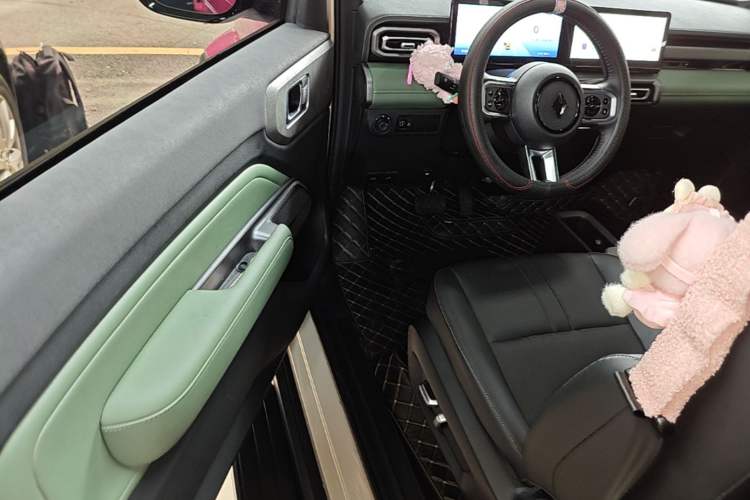 Used Baojun Spark 2024 Intelligent Premium Edition Driver Seat